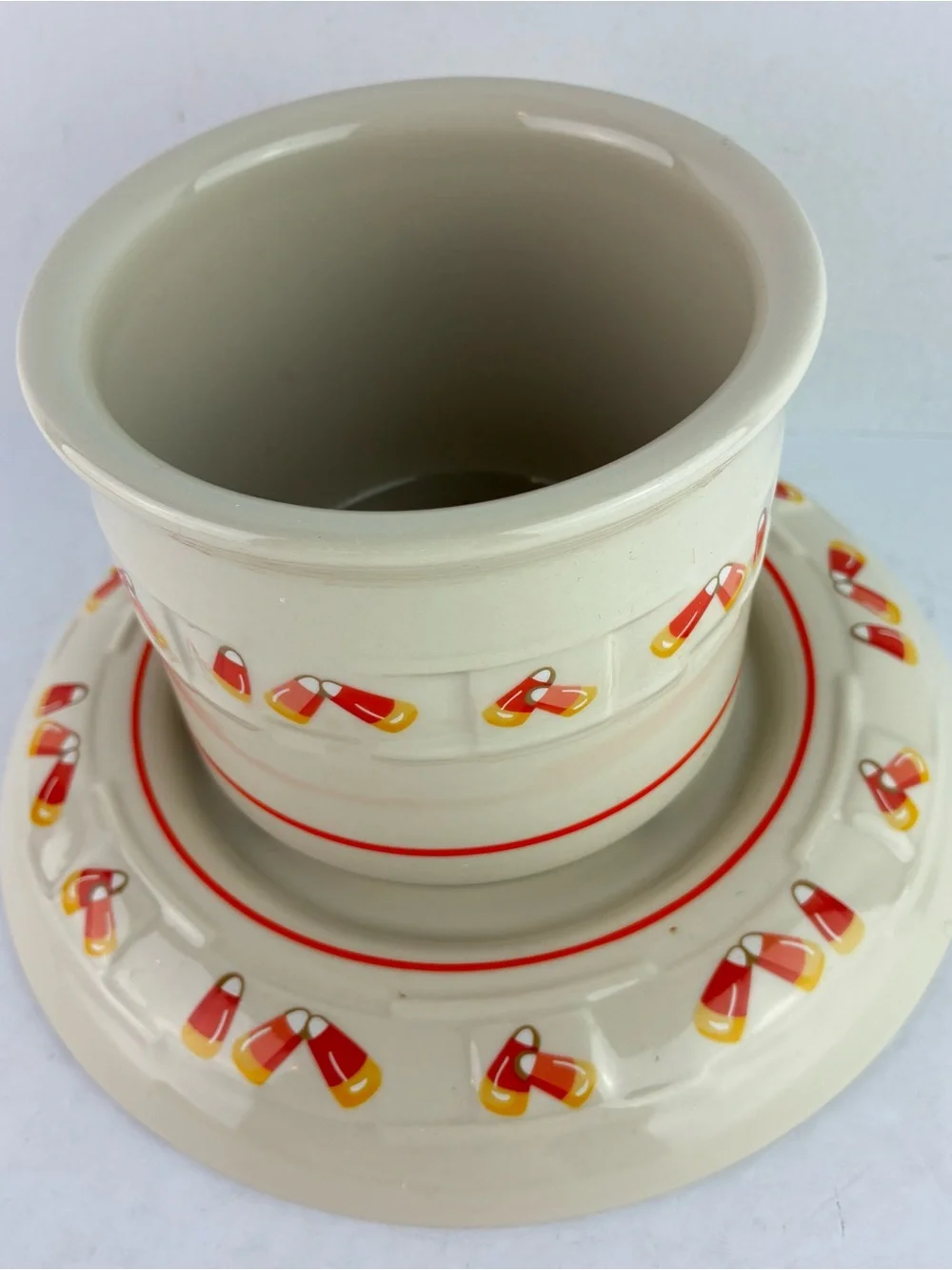 Longaberger 1999 Pottery Heirloom Collection Candy Corn Crock & Plate